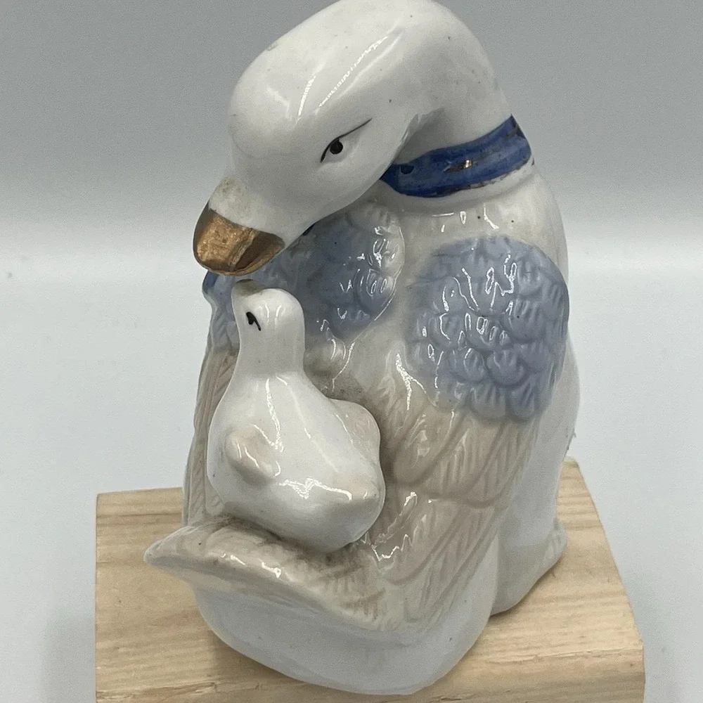 Vintage Mother Goose Porcelain Duck & Duckling Ceramic Figure Love Gold Blue